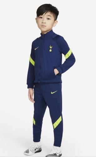 طقم بوليستر Nike