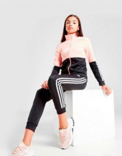 طقم Adidas بوليستر