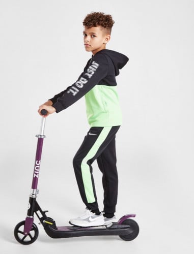 طقم Nike بوليستر