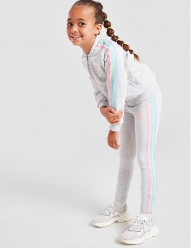 طقم Adidas