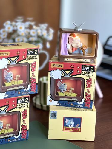 مجسم لحظات توم اند جيري