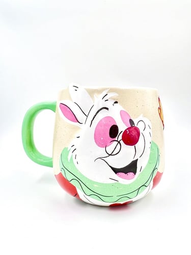 كوب الارنب الابيض