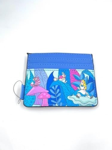 محفظة بلاد العجائب