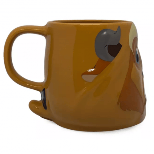 كوب الوحش مع ملعقة