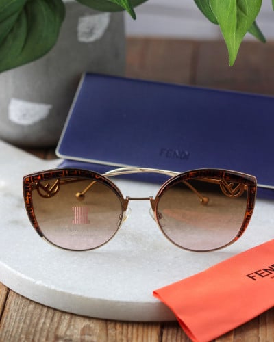 نظارة شمسية نسائية ماركة فندي - Brown Cat Eye