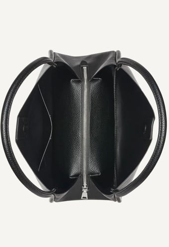 CAPRI LARGE HOBO دكني شمطه كتف حجم وسط لكبير