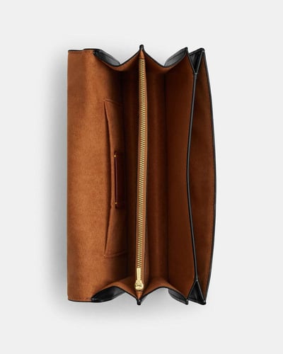كوتش Klare Envelope Crossbody Bag بالطلب ٢-٤ اسبوع