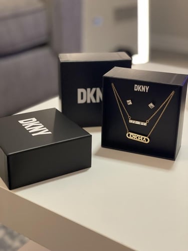 دكني طقم عقد وحلق لون ذهبي بالطلب ٢-٣ اسبوع