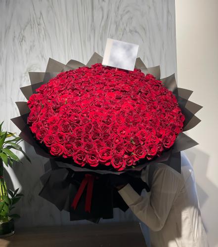 باقة المحبه 200 ورده