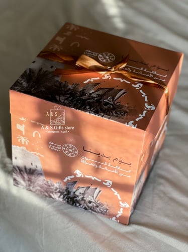 توزيعات الزي السعودي ليوم التأسيس(رجال)+تولة مسك