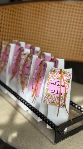 توزيعات العيد للبنات