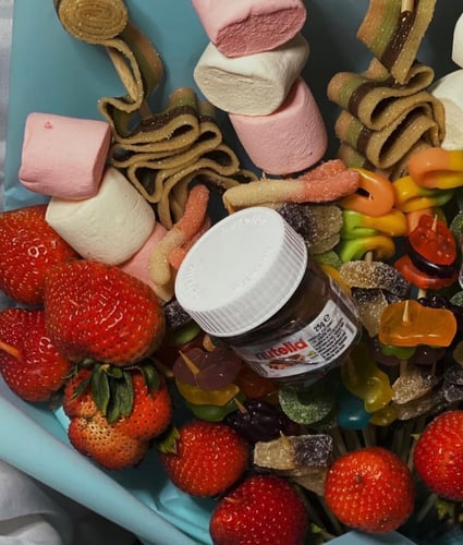 بوكيه مكس(صغير) كاندي&فراوله&نوتيلا