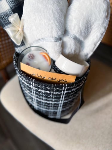 بوكس شتوي نسائي طراز شانيل