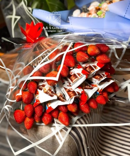 بوكيه الفراوله والتشوكلت