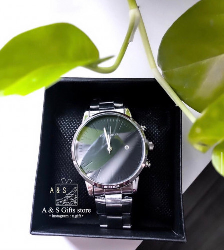 ساعة رجالية كلاسيك باللون فضي