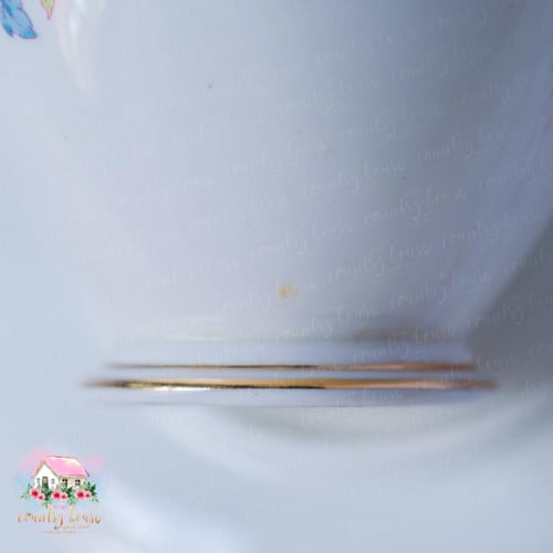 3525 كوب مع صحن انتيك من رويال قرافتون Royal Graft...