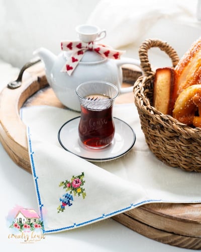 3687 مفرش انتيك مطرز أطياف الريف