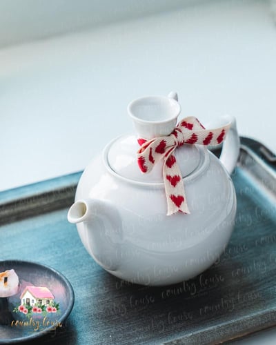 3671 ابريق شاي سيراميك بغطاء بشكل كوب