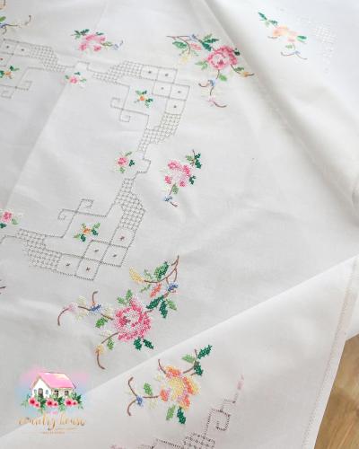 3774 مفرش مطرز انتيك Vienna Charm