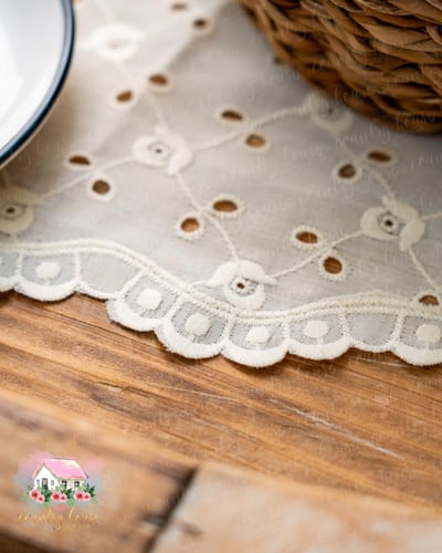 3686 مفرش انتيك مطرز هدوء البياض