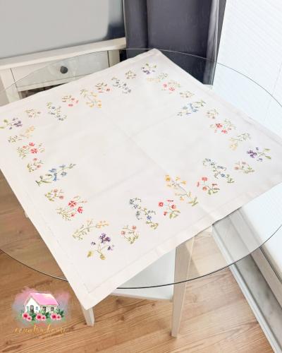 3714 مفرش مطرز انتيك Flora Meadow