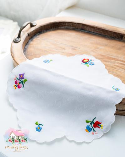 3685 مفرش انتيك مطرز زهور الضيافة