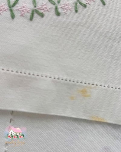 3626 مفرش مطرز باقة النعومة