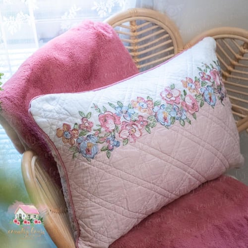 3467 كوشن مطرز بوجهين من جرين جيت Madison