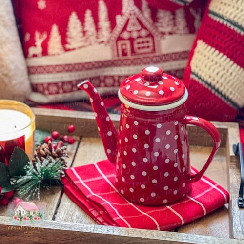 7725 ابريق معدني أحمر منقط