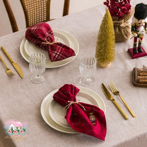 3181 مفارش مائدة شتوية (قطعتين)