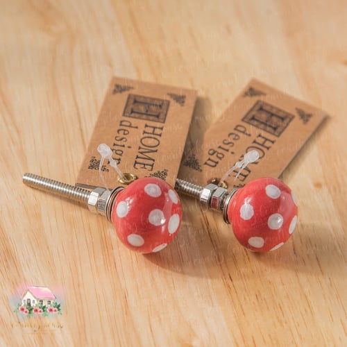 3591 مقبض للأثاث أحمر منقط من إزابيل روز