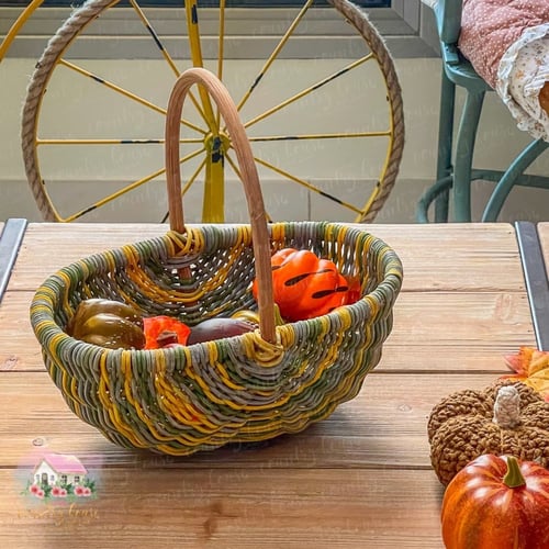 7437 سلة خوص صغيرة بمسكة خشبية