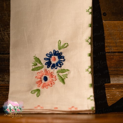 3358 مفرش الورود المطرز