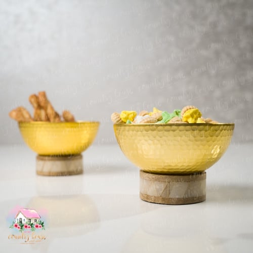 3400 زبدية ذهبية مع قاعدة خشبية للتقديم