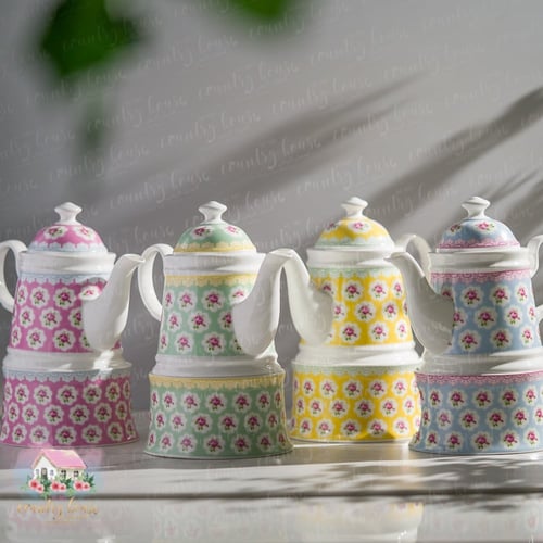 3048 ابريق سيراميك مع قاعدة بنقشة كاث كيدستون (زهر...