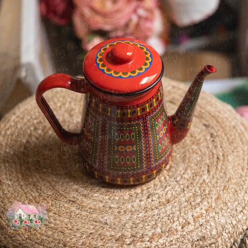 3246 ابريق معدني أحمر شعبي