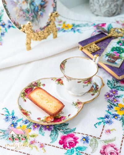 3662 كوب مع صحن انتيك من رويال البرت