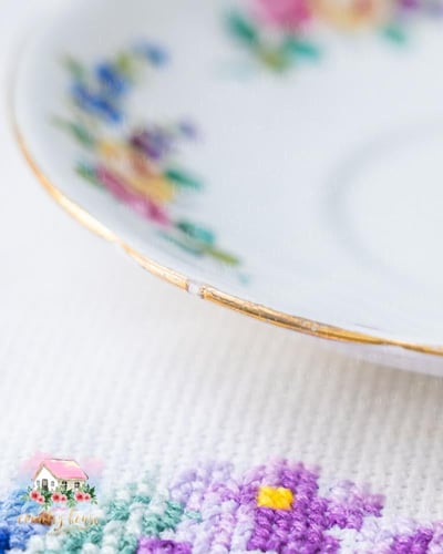 3660 كوب مع صحنين انتيك من رويال ستانلي