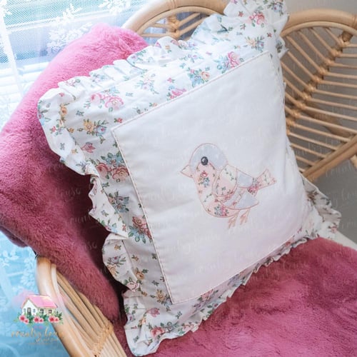 3469 كوشن مطرز بوجهين من جرين جيت Madison Bird