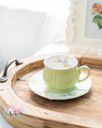3755 كوب للشاي باستيل مورد مع صحن - أخضر