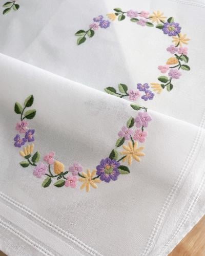 3612 مفرش مطرز أنغام البنفسج