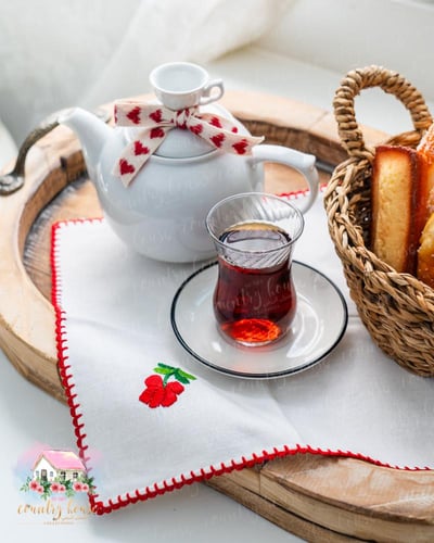 3689 مفرش انتيك مطرز وردة المساء