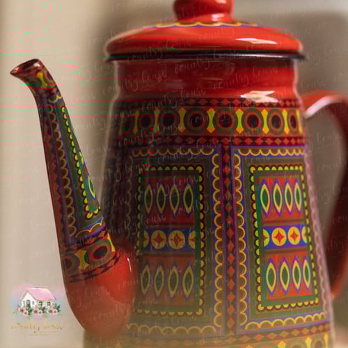 3246 ابريق معدني أحمر شعبي