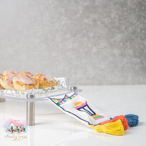 3395 ستاند تقديم الفانوس الرمضاني مع مفرش داخلي