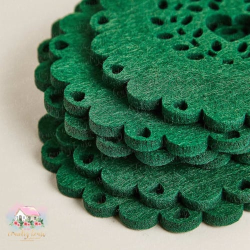 2002 طقم كوسترات القلوب بلون أخضر