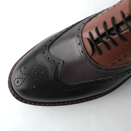 جزمة أوكسفورد بنقشة وينجتيب – جلد ثلاثي الألوان