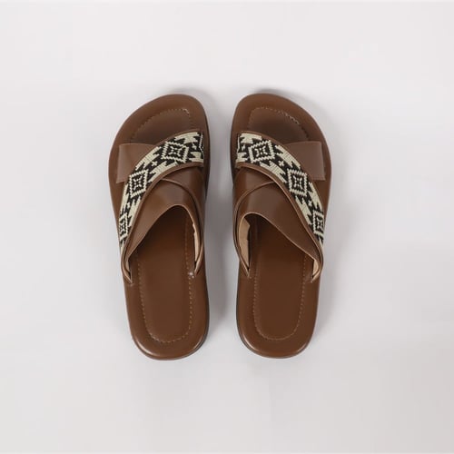 اللهابة - حذاء شرقي يجمع بين الأناقة والراحة