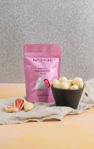 شكولاتة الهبه فراولة مغطى بالشكولاتة البيضاء من با...