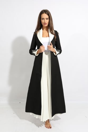 FULL SET BLACK AND WHITE CREPE BLAZER