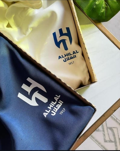 بلوفر الهلال الجديد - ليحتضنك دائماً